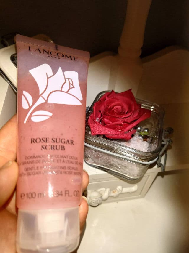 Lancome Rose Sugar Scrub review photo by AgeesEasel 