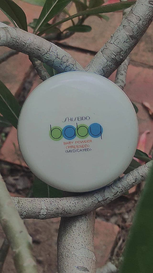 Shiseido Medicated Baby Powder review photo by maihuong26