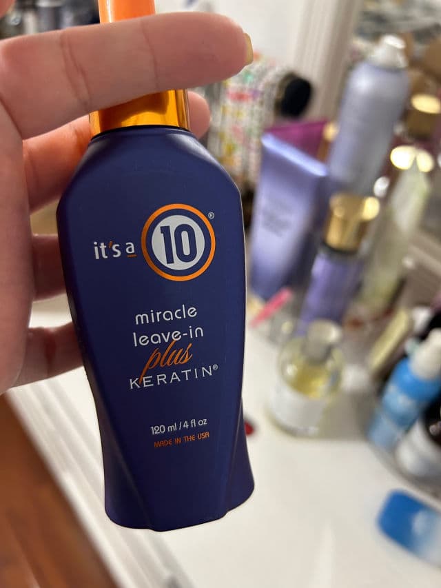 It's a 10 Haircare Miracle Leave-In Product with 10 Benefits review photo by Mariloly