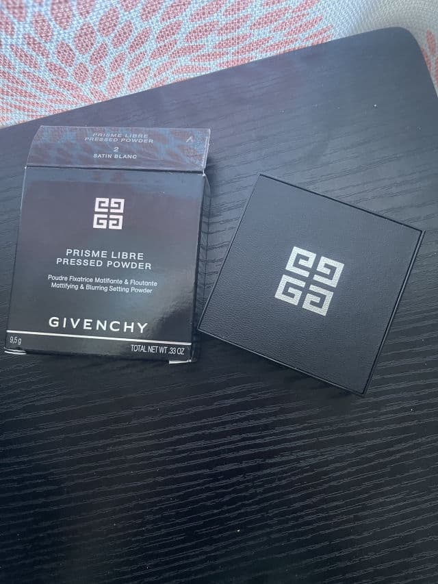 Givenchy Prisme Libre Loose Powder Quartet review photo by xRose