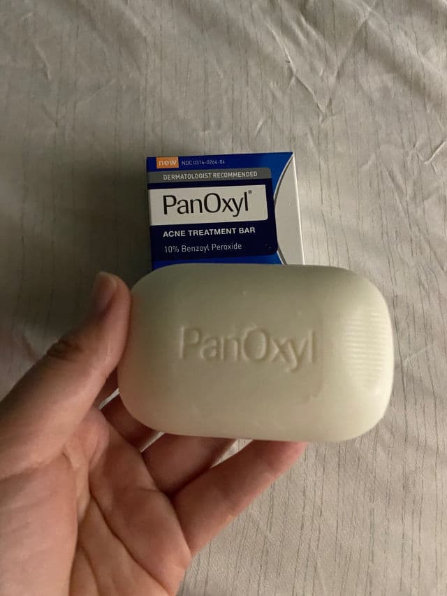 PanOxyl Acne Treatment Bar review photo by elletsai90