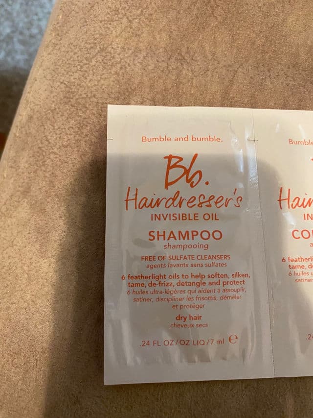 Bumble and bumble. Hairdresser's Invisible Oil Shampoo review photo by lucytsai