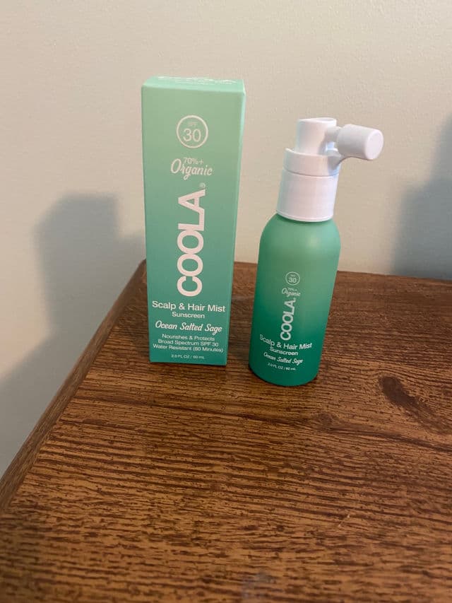 Coola Scalp & Hair Mist Organic Sunscreen SPF 30 review photo by lucytsai