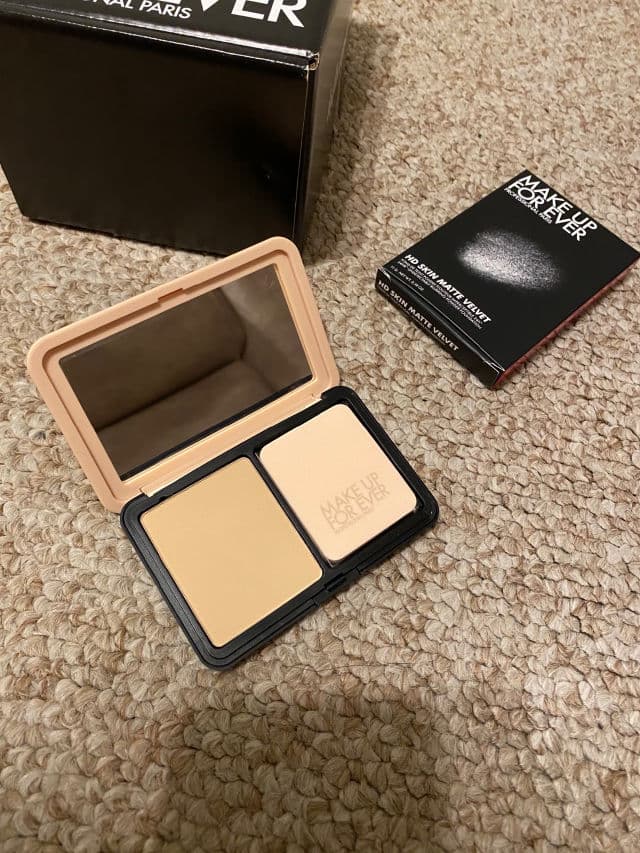 Make Up For Ever HD Skin Matte Velvet Powder Foundation review photo by lucytsai