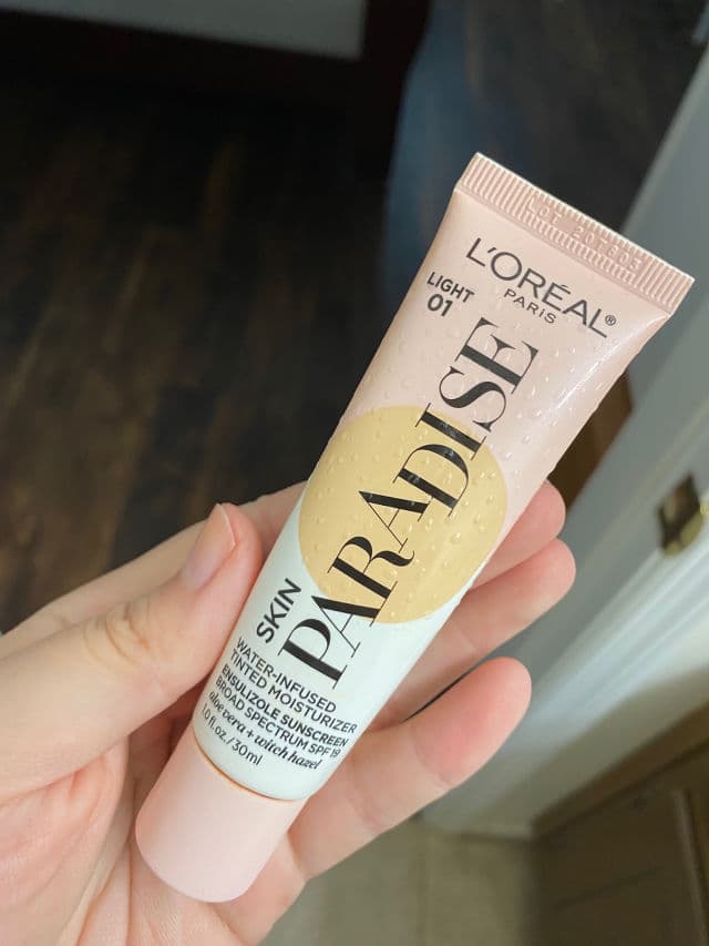 L'Oreal Paris Skin Paradise Tinted Water-Cream SPF 20 review photo by lucytsai