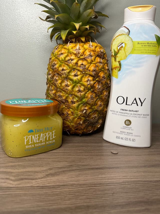Tree Hut Pineapple Shea Sugar Scrub review photo by messijessie