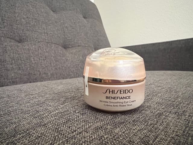 Shiseido Benefiance Wrinkle Smoothing Eye Cream review photo by Ellecharenaj