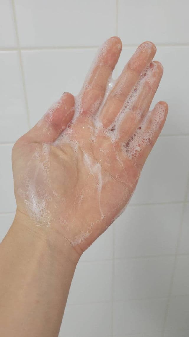 Clean & Clear Morning Burst Hydrating Facial Cleanser review photo by beanglamglow