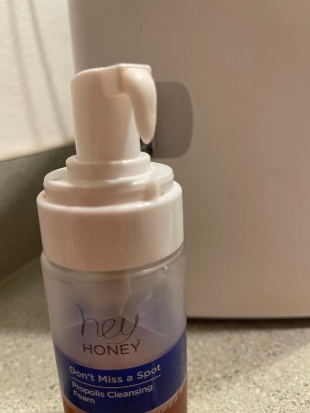 Hey Honey Don't Miss A Spot Fresh Honey Cleansing Foam review photo by Dreeuh