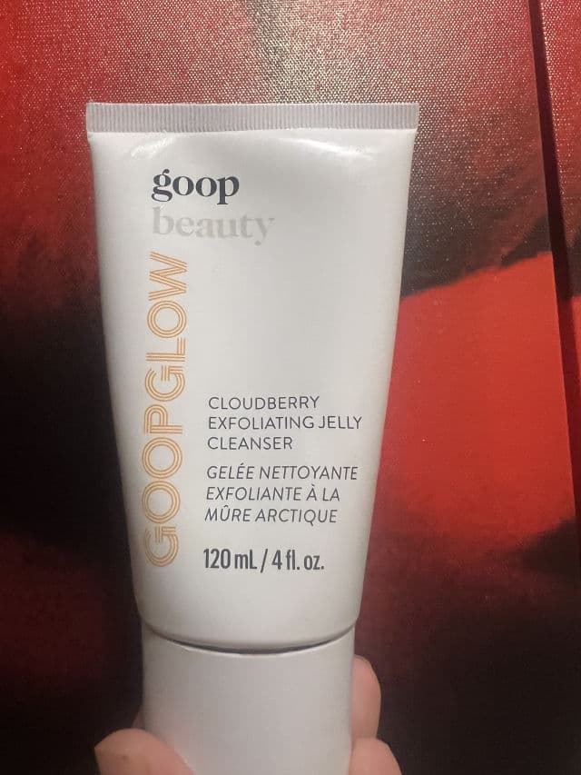 Goop GoopGlow Cloudberry Exfoliating Jelly Cleanser review photo by lynnc355