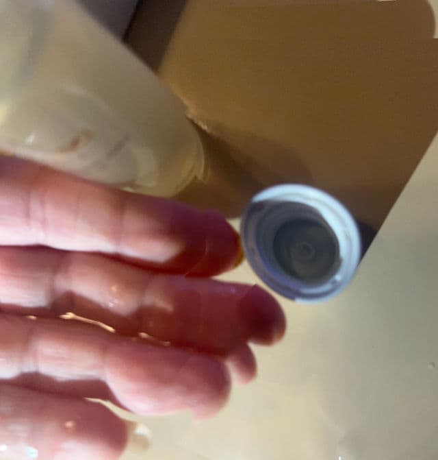 Clé de Peau Beauté Cleansing Cream Oil review photo by lynnc355