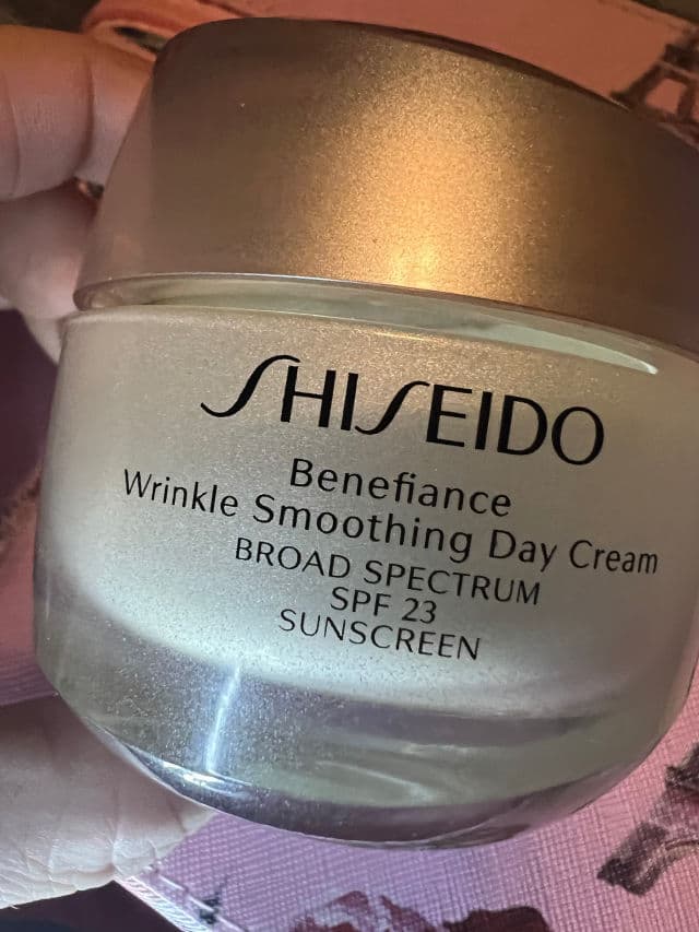 Shiseido Benefiance Wrinkle Smoothing Eye Cream review photo by lynnc355