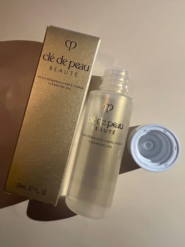 Clé de Peau Beauté Cleansing Cream Oil review photo by lynnc355
