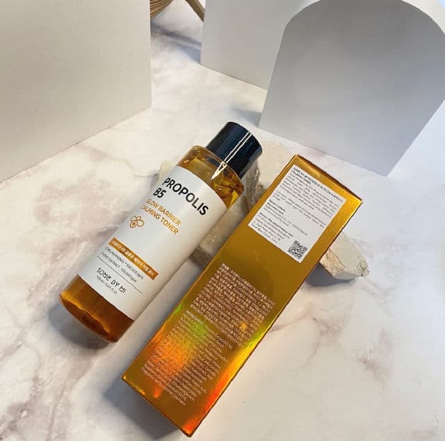 Some By Mi Propolis B5 Glow Barrier Calming Toner review photo by Deviskinjournal