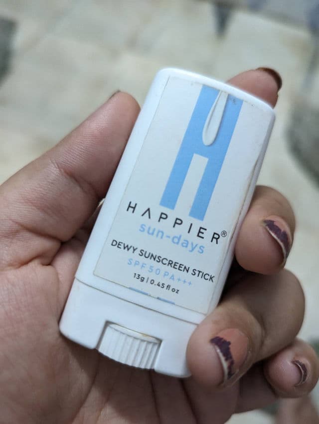 Happier Sun-days Sunscreen Stick SPF50 PA+++ review photo by AnmolDudani