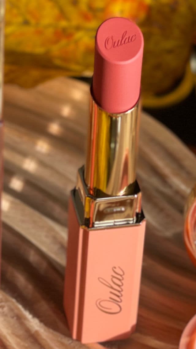 Oulac Cosmetics Last Fall review photo by Isha13