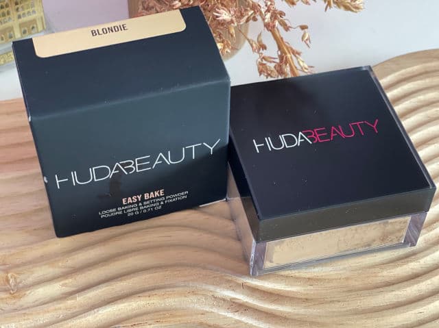 Huda Beauty Easy Bake Loose Powder review photo by Isha13