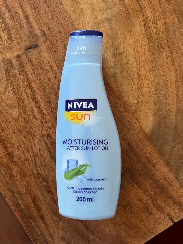 Nivea Moisturising After Sun Lotion review photo by Lerouxni