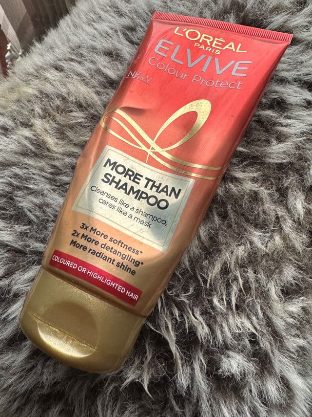 L'Oreal Paris Elvive Colour Protect More Than Shampoo review photo by Jonadawn