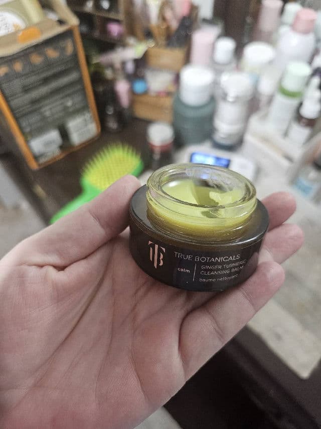 True Botanicals Calm Ginger Turmeric Cleansing Balm review photo by momof6crazies