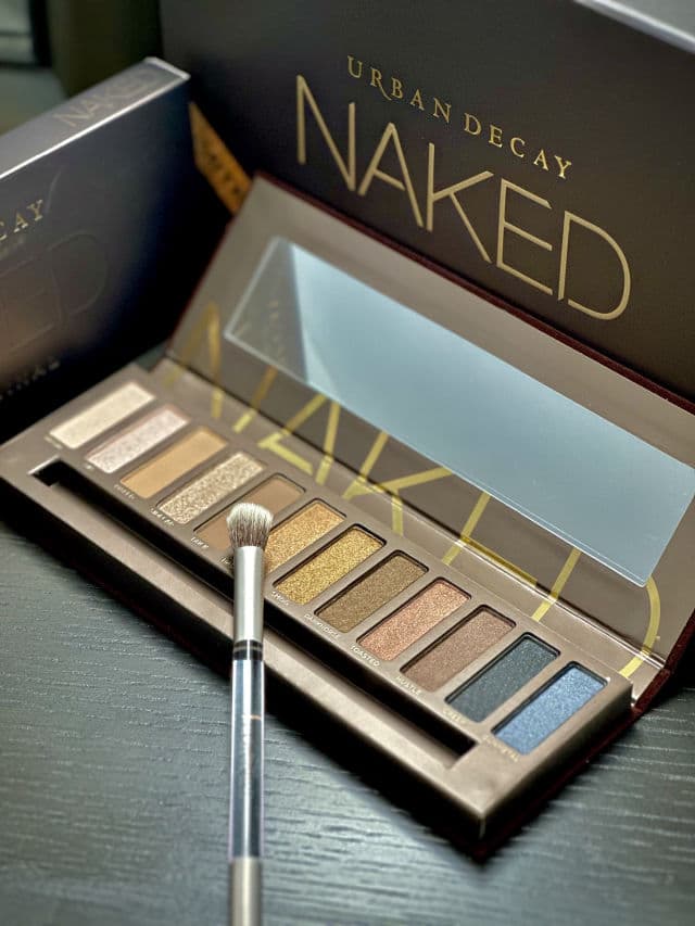 Urban Decay Naked1 Eyeshadow Palette review photo by HonestlyNur
