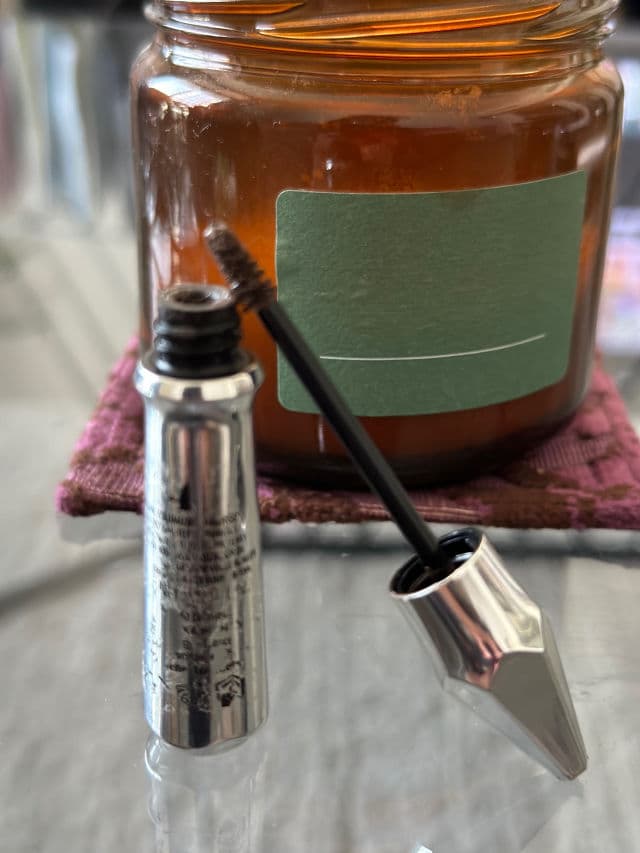 Benefit Cosmetics Gimme Brow+ Volumizing Eyebrow Gel  review photo by NehaW