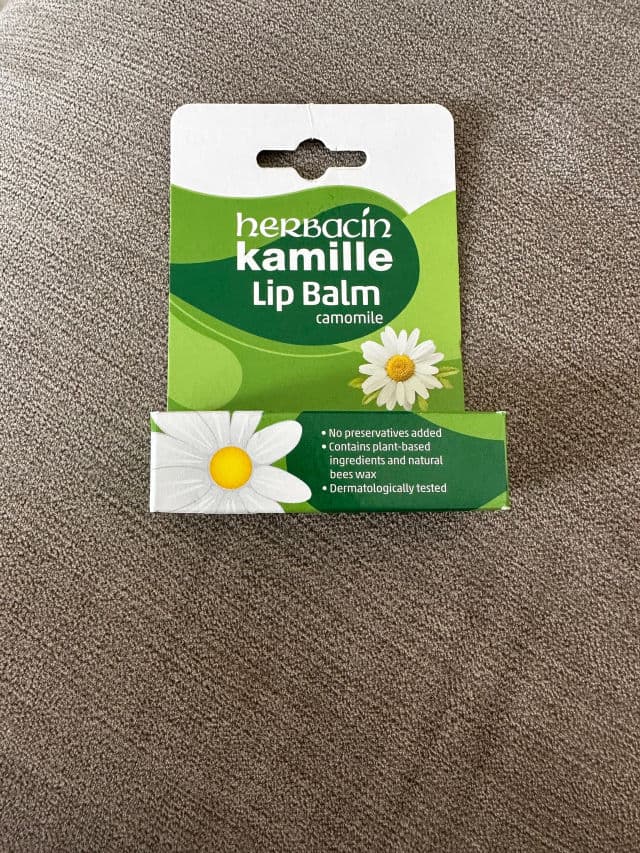Herbacin Kamille Lip Balm review photo by NEWSKIN
