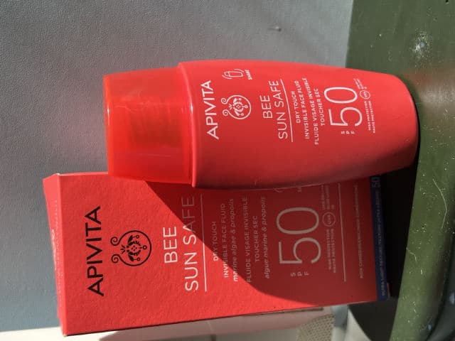 Apivita Bee Sun Safe Hydra Fresh Face Gel Cream SPF50 review photo by fumateunfurby
