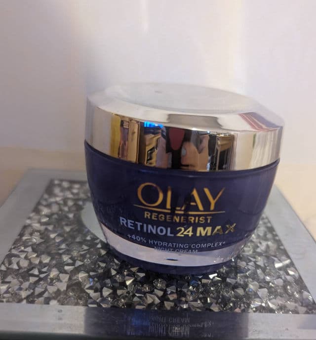 Olay Regenerist Retinol 24 Max Night Face Moisturizer review photo by carolb