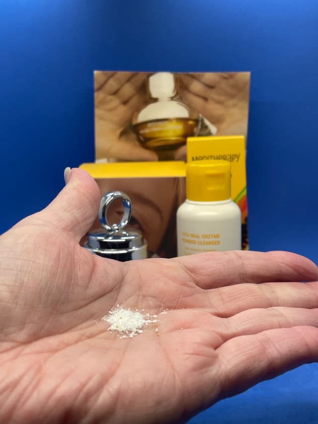 Meditherapy Vita Real Toning Enzyme Powder Cleanser review photo by Sharonspendstoomuch