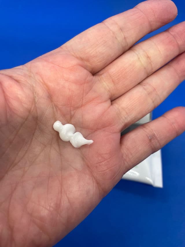 HaruHaru WONDER Black Bamboo Nourishing Calming Hand & Nail Cream review photo by Sharonspendstoomuch