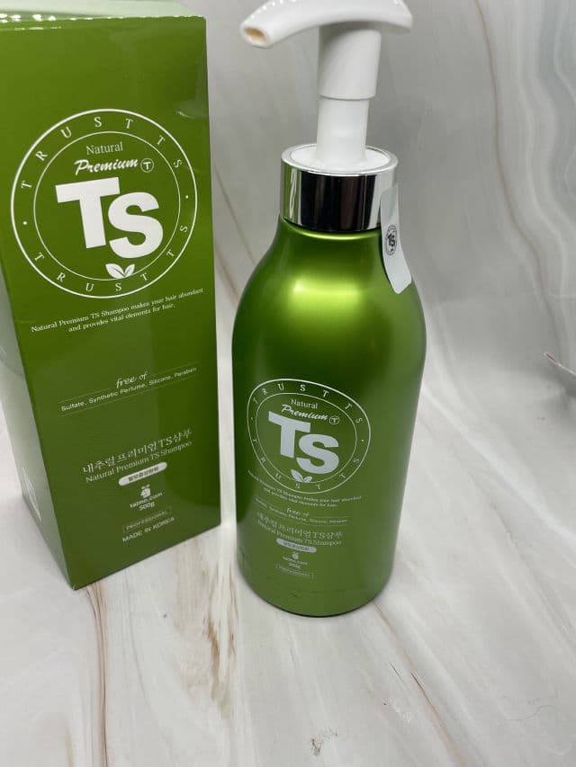 TS Trillion TS Premium Shampoo review photo by Sharonspendstoomuch