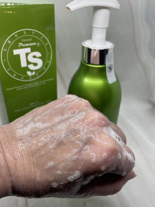 TS Trillion TS Premium Shampoo review photo by Sharonspendstoomuch