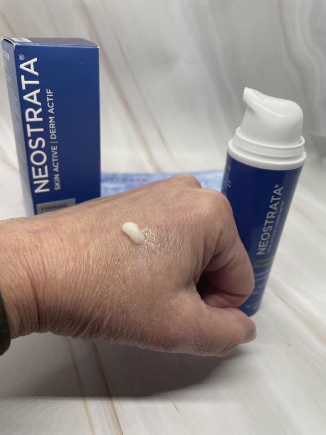 NeoStrata Hyaluronic Luminous Lift Daily Volumizing Gel Cream review photo by Sharonspendstoomuch
