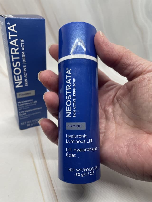 NeoStrata Hyaluronic Luminous Lift Daily Volumizing Gel Cream review photo by Sharonspendstoomuch