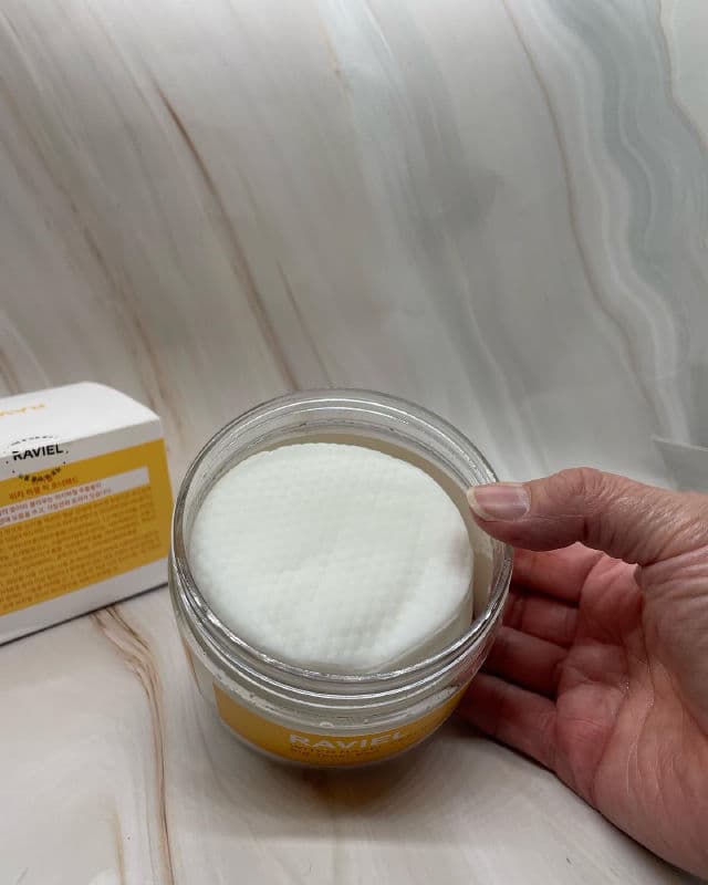 RAVIEL Witch Hazel Big Toner Pad review photo by Sharonspendstoomuch