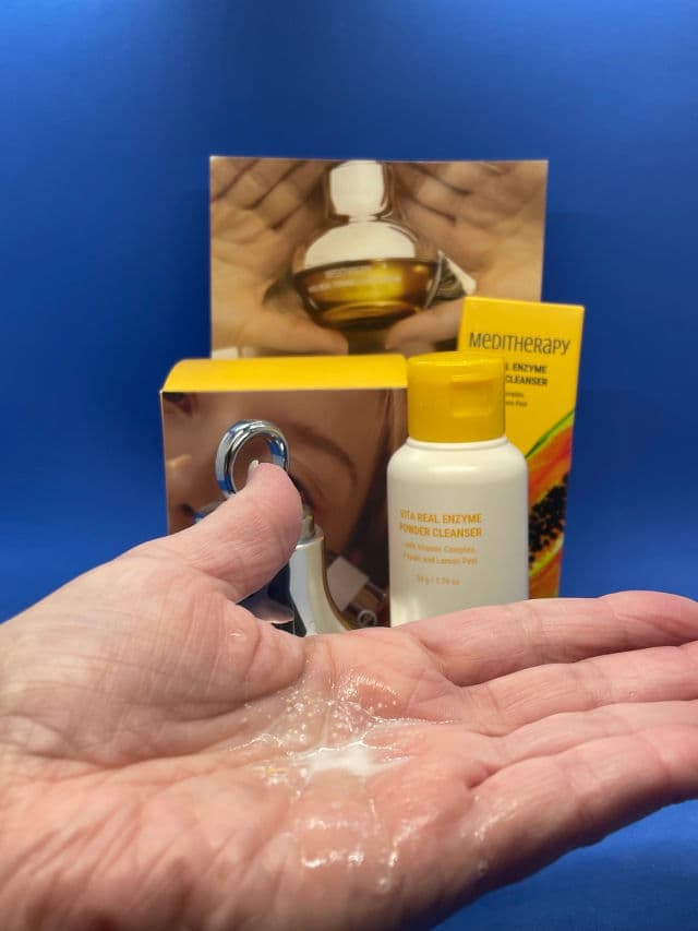 Meditherapy Vita Real Toning Enzyme Powder Cleanser review photo by Sharonspendstoomuch