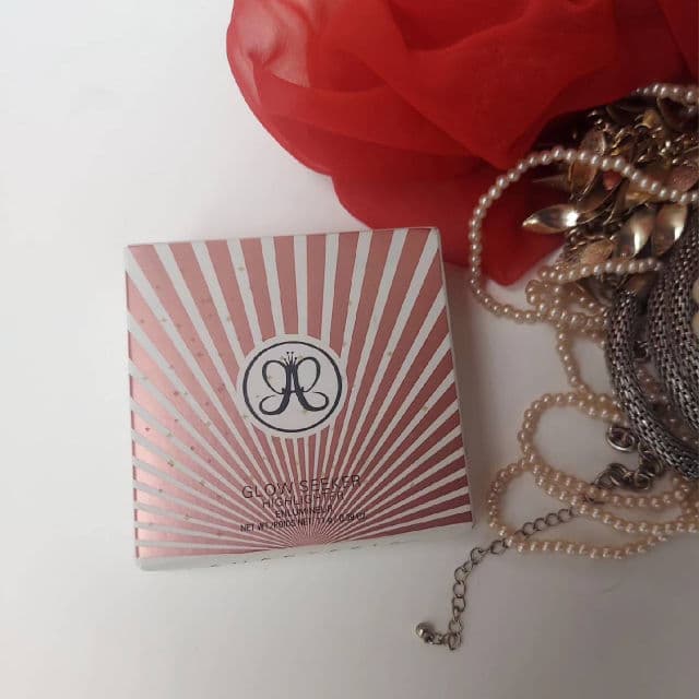 Anastasia Beverly Hills Glow Seeker Highlighter review photo by laughter