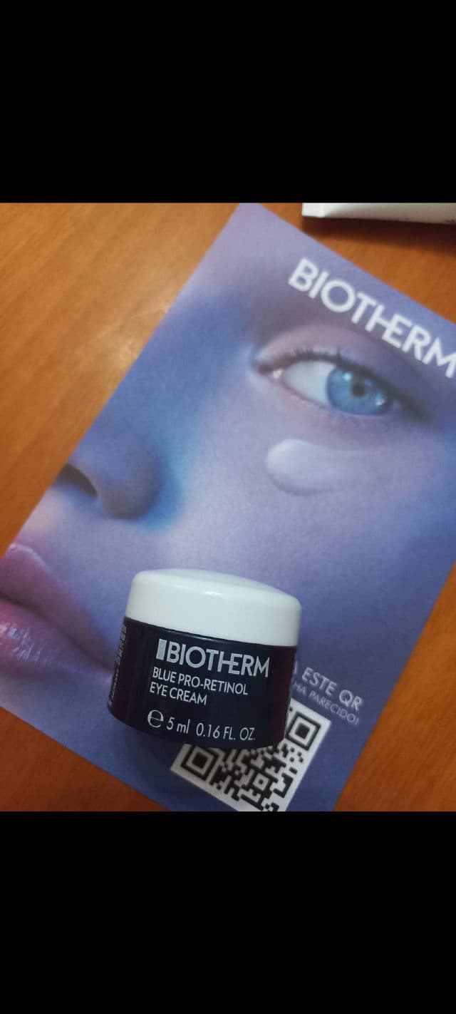 Biotherm Blue Therapy Eye Anti-Aging Eye Cream review photo by carolinamarle