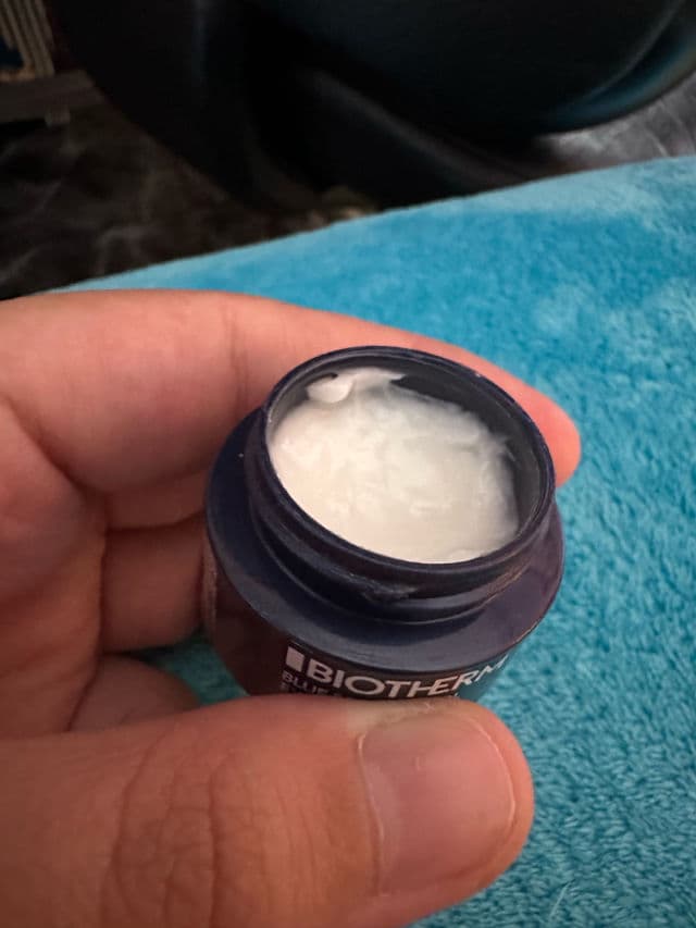 Biotherm Blue Therapy Eye Anti-Aging Eye Cream review photo by n97s