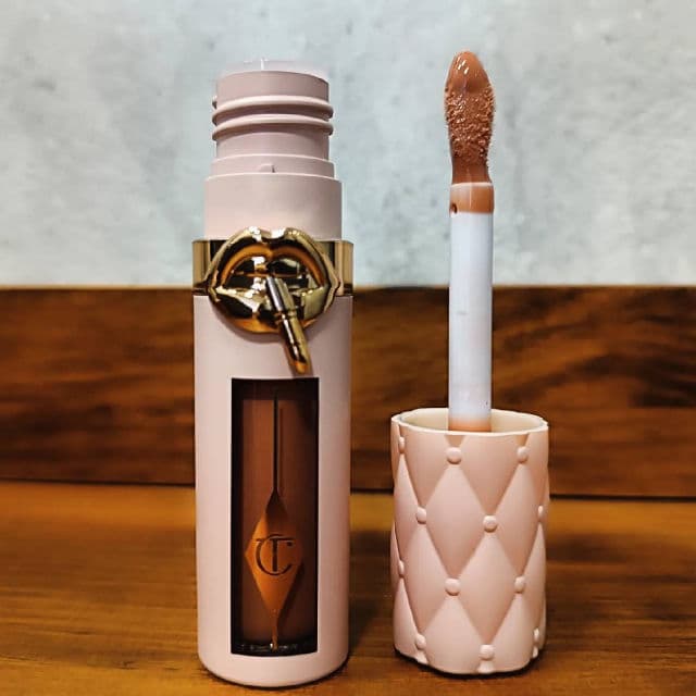 Charlotte Tilbury Superstar Lips - Pillowtalk review photo by RizosDeAcero