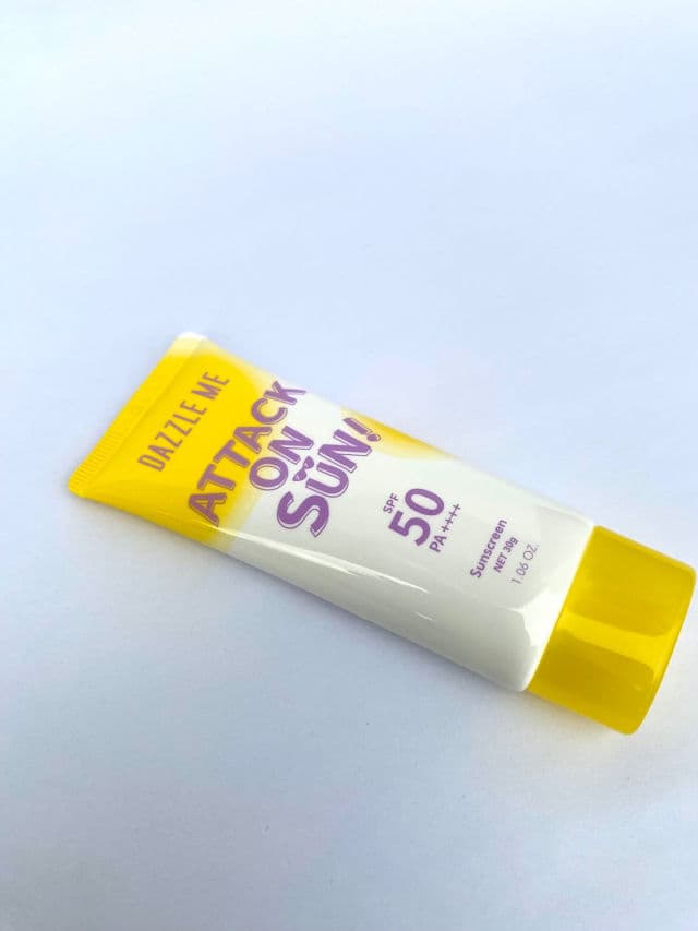 Dazzle Me Attack on Sun! Sunscreen SPF 50 PA +++ review photo by alizaannebaronia