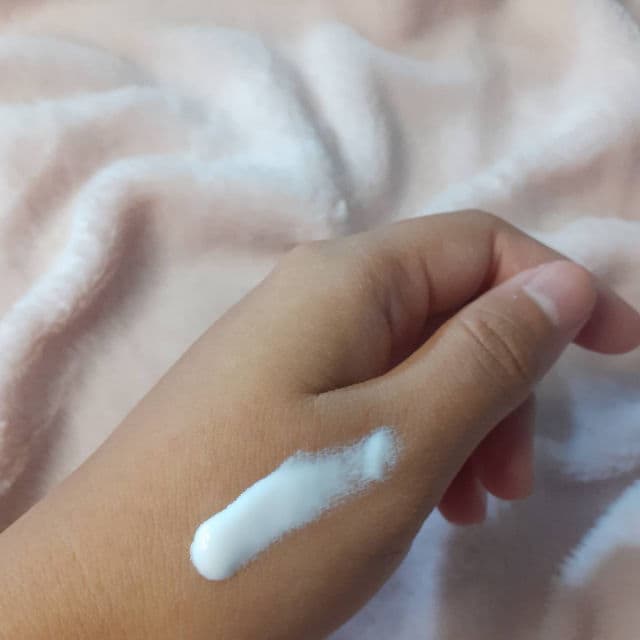 The Originote Ceramella Sunscreen SPF50 PA++++ review photo by nindaasfiap