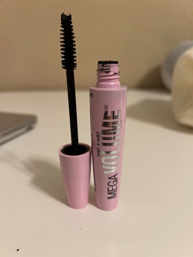 Wet N Wild Mega Volume Mascara review photo by purinemi