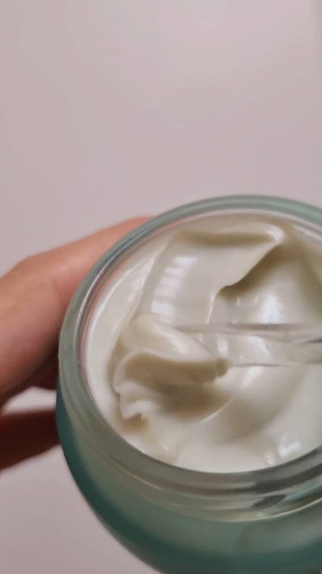 Miguhara Cica Bakuchiol Erasing Cream review photo by XYS