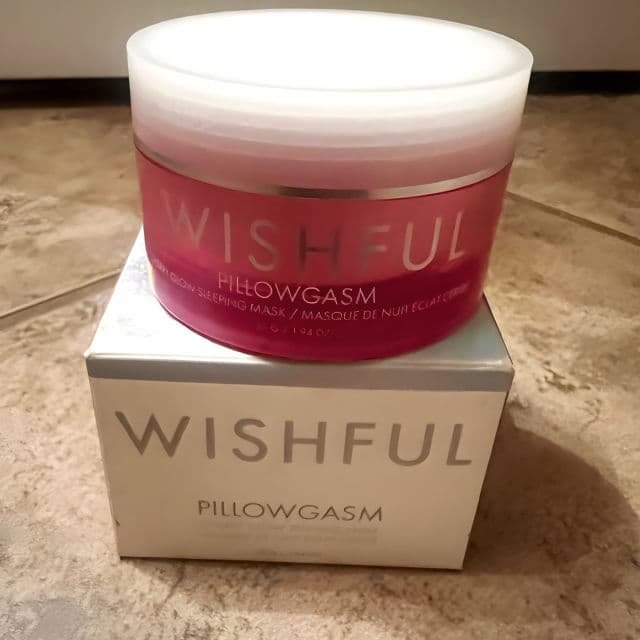 Wishful Pillowgasm Cherry Glow Sleep Mask review photo by kranston