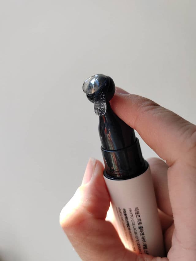 Bewants Phyto Collagen Eye Serum Stick review photo by kaoriskincarejournal