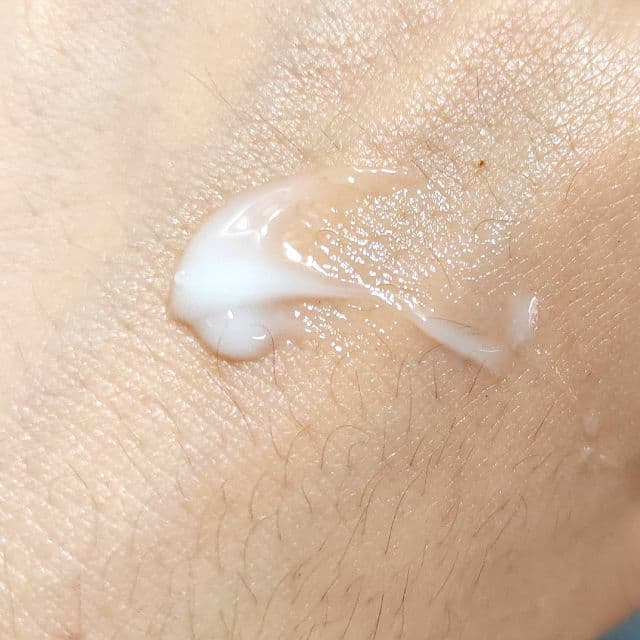 SU:M37 Water-full Marine Relief Gel Cream review photo by kaoriskincarejournal