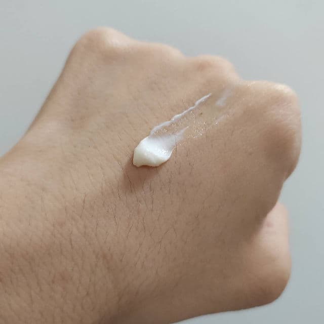 Hada Labo Kouji Treatment Cleansing Foam review photo by kaoribeautyjournal