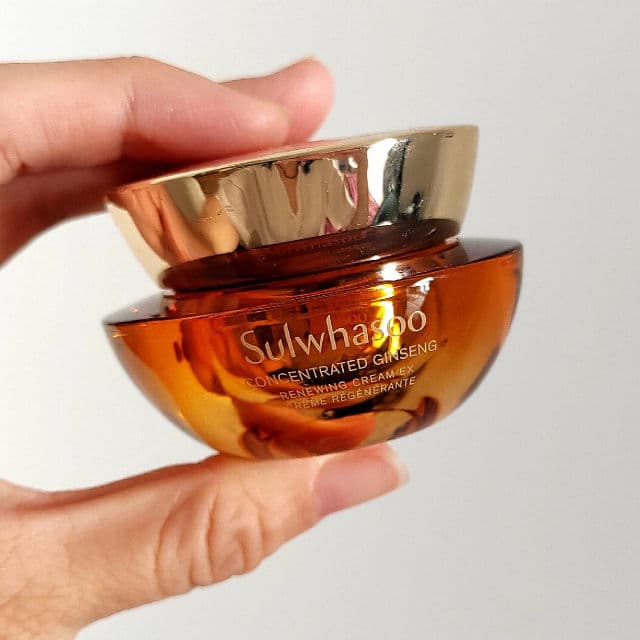 Sulwhasoo Concentrated Ginseng Renewing Cream review photo by kaoribeautyjournal